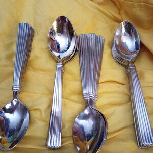 6 Reed & Barton 18/0 Stainless Crescendo II - 6 3/8" Teaspoons